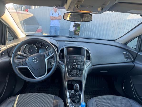 Opel Astra J с пробегом 2011 года, цена 507 000 рублей, 183099 км, хэтчбек, Автокод Объявления