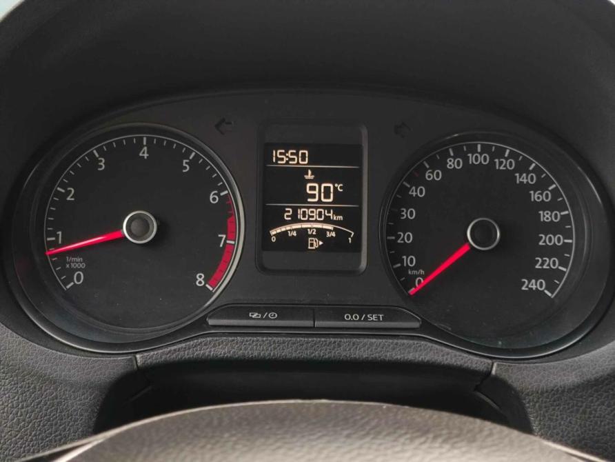 Volkswagen Polo V Рестайлинг Санкт-Петербург  - изображение 20