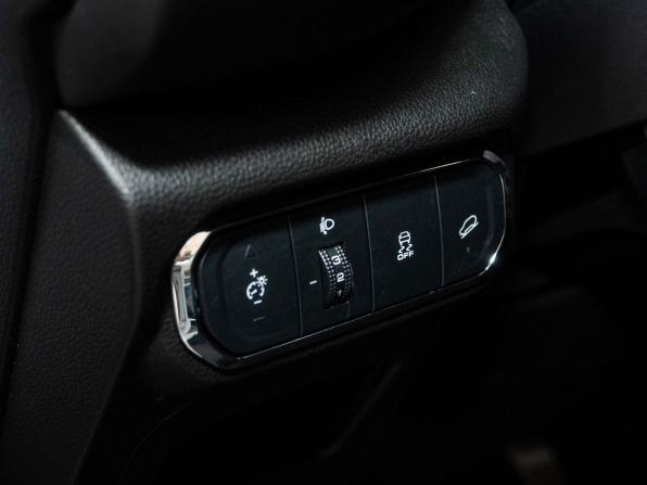 Haval Jolion I с пробегом 2023 года, цена 1 830 000 рублей, 92050 км, внедорожник, Автокод Объявления