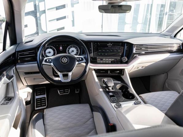 Volkswagen Touareg III с пробегом 2019 года, цена 4 898 000 рублей, 134974 км, внедорожник, Автокод Объявления