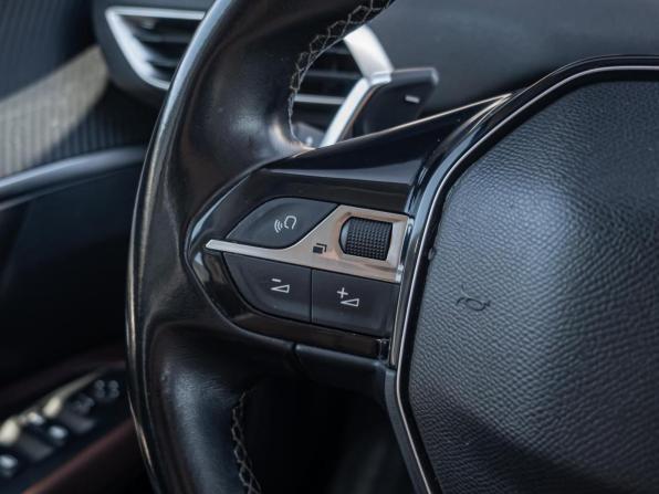 Peugeot 5008 II с пробегом 2019 года, цена 1 610 000 рублей, 107792 км, внедорожник, Автокод Объявления