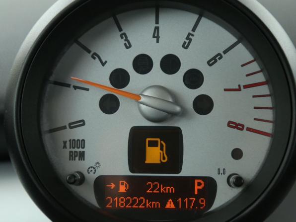 Mini Hatch II (R56) Рестайлинг с пробегом 2011 года, цена 791 000 рублей, 218000 км, хэтчбек, Автокод Объявления