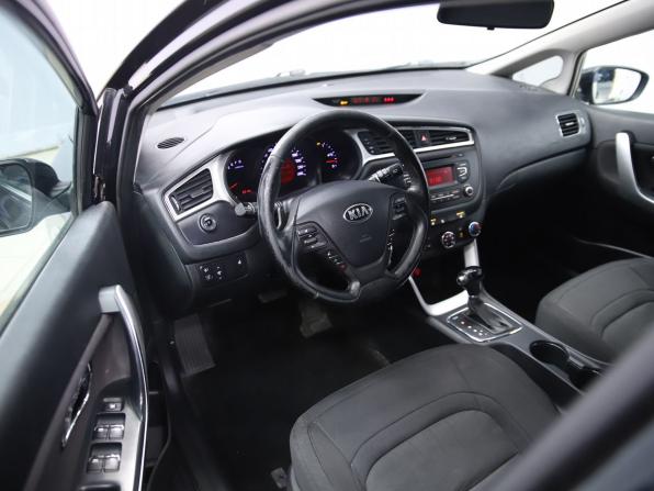 Kia Ceed II Рестайлинг с пробегом 2018 года, цена 1 290 000 рублей, 132509 км, хэтчбек, Автокод Объявления