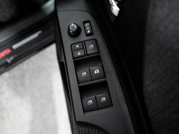 Toyota Sienta II Рестайлинг с пробегом 2021 года, цена 1 629 500 рублей, 62998 км, компактвэн, Автокод Объявления