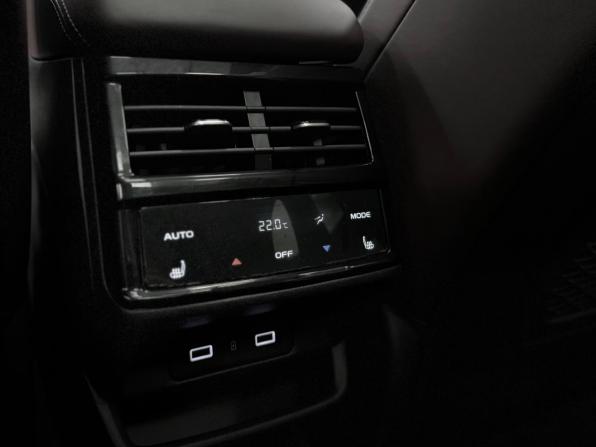 Geely Monjaro I с пробегом 2023 года, цена 2 650 000 рублей, 132240 км, внедорожник, Автокод Объявления
