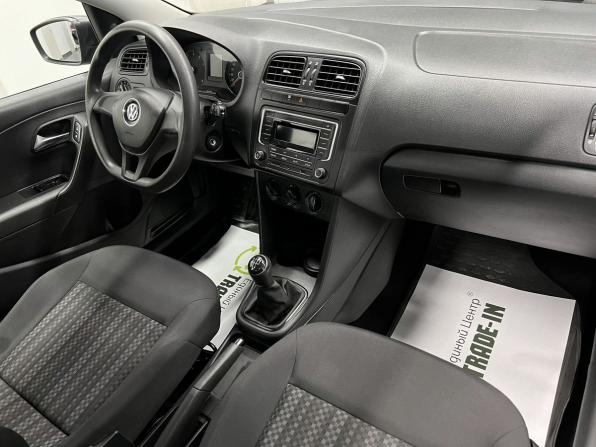 Volkswagen Polo V Рестайлинг с пробегом 2019 года, цена 1 065 000 рублей, 101521 км, седан, Автокод Объявления
