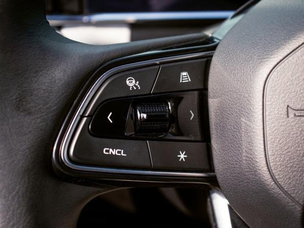 Geely Atlas II с пробегом 2024 года, цена 3 099 000 рублей, 36000 км, внедорожник, Автокод Объявления