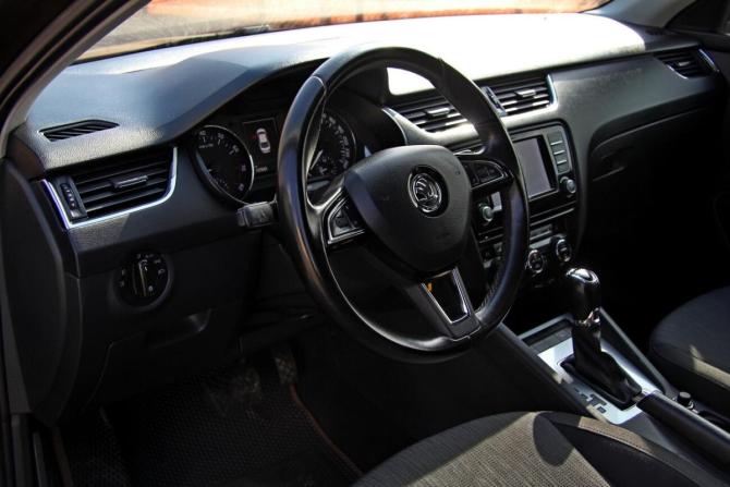Skoda Octavia III (A7) с пробегом 2017 года, цена 1 687 500 рублей, 157645 км, лифтбек, Автокод Объявления
