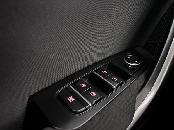 Kia Ceed III с пробегом 2019 года, цена 1 699 000 рублей, 95082 км, универсал, Автокод Объявления