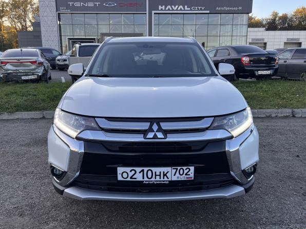 Mitsubishi Outlander III Рестайлинг 2 с пробегом 2018 года, цена 1 690 000 рублей, 141225 км, внедорожник, Автокод Объявления