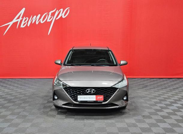 Hyundai Solaris II Рестайлинг с пробегом 2021 года, цена 1 595 000 рублей, 75315 км, седан, Автокод Объявления