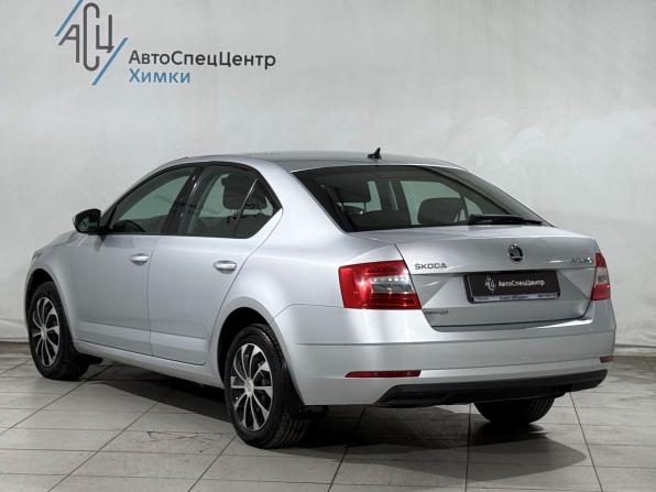 Skoda Octavia III (A7) Рестайлинг с пробегом 2017 года, цена 1 619 800 рублей, 98000 км, лифтбек, Автокод Объявления