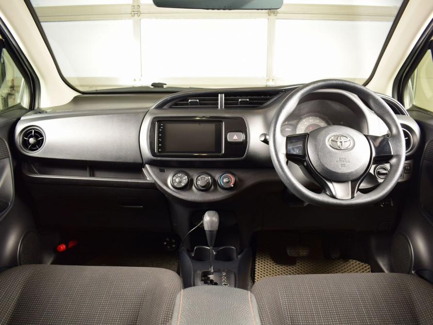 Toyota Vitz III (XP130) Рестайлинг 2 Кемерово  - изображение 9