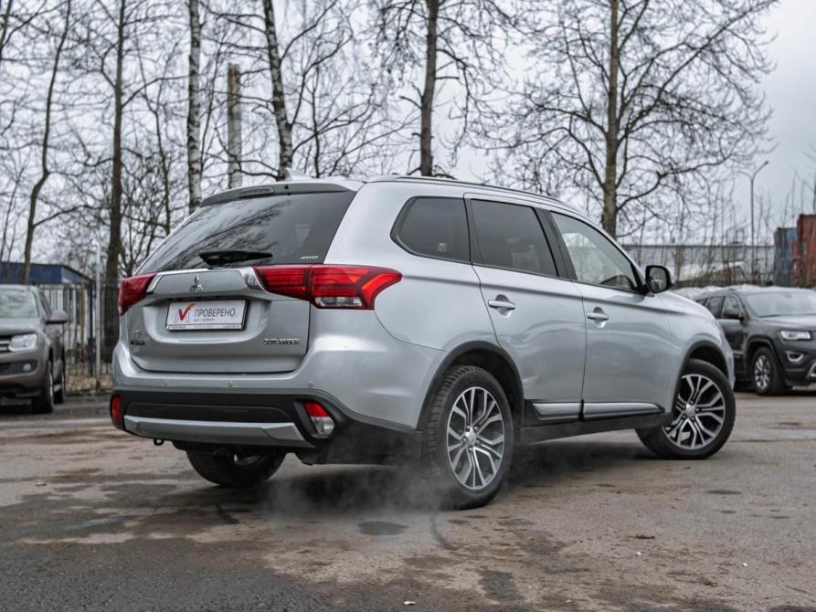 Mitsubishi Outlander III Рестайлинг 2 Санкт-Петербург  - изображение 2