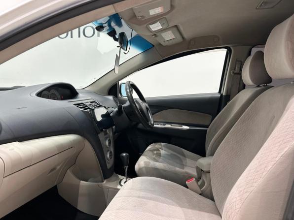 Toyota Belta I с пробегом 2006 года, цена 379 000 рублей, 365133 км, седан, Автокод Объявления