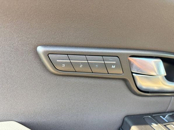 Land Rover Range Rover Evoque I Рестайлинг с пробегом 2016 года, цена 2 235 000 рублей, 155003 км, внедорожник, Автокод Объявления