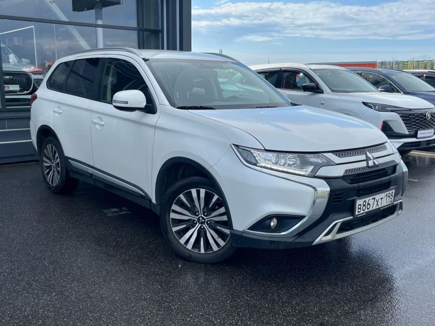 Mitsubishi Outlander III Рестайлинг 3 Санкт-Петербург  - изображение 3