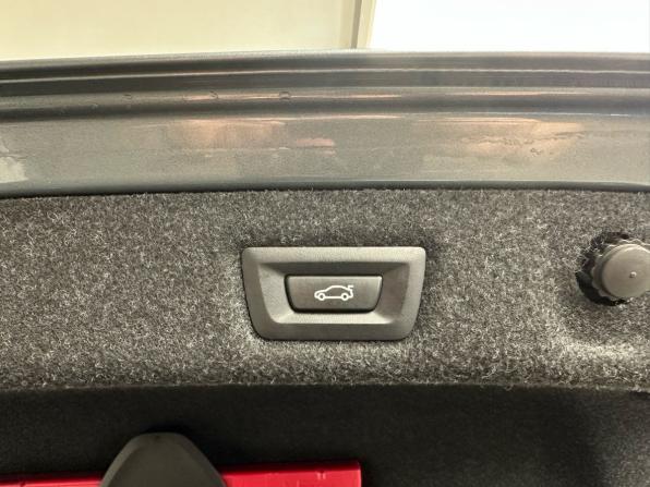 BMW 5 серии VII (G30/G31/G38) с пробегом 2018 года, цена 2 797 900 рублей, 93550 км, седан, Автокод Объявления