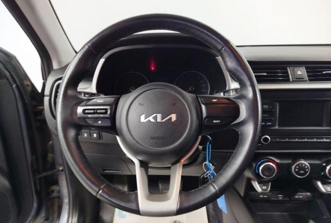 Kia Rio IV Рестайлинг с пробегом 2021 года, цена 1 765 000 рублей, 56938 км, седан, Автокод Объявления