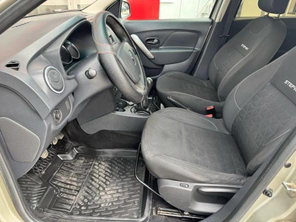 Renault Sandero II с пробегом 2017 года, цена 891 450 рублей, 154631 км, хэтчбек, Автокод Объявления