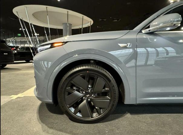 Новый Li Auto (Lixiang) L7 I Рестайлинг 2025 года, цена 10 855 000 рублей, внедорожник, Автокод Объявления