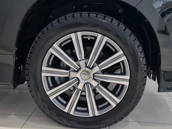 Lexus LX III Рестайлинг 2 с пробегом 2015 года, цена 7 990 000 рублей, 75000 км, внедорожник, Автокод Объявления