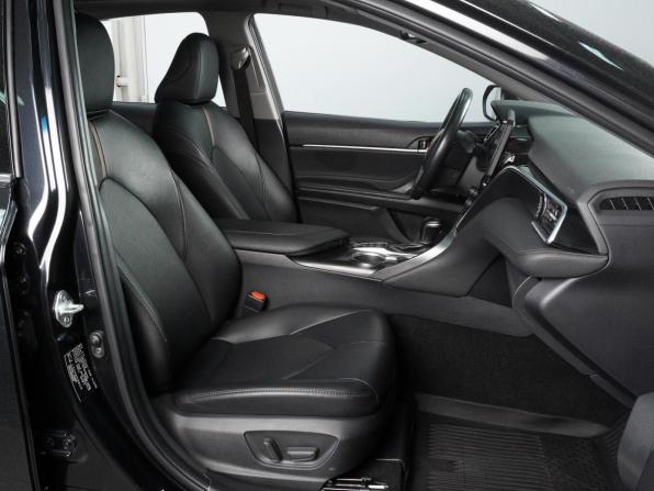 Toyota Camry VIII (XV70) Рестайлинг с пробегом 2022 года, цена 3 080 000 рублей, 106497 км, седан, Автокод Объявления