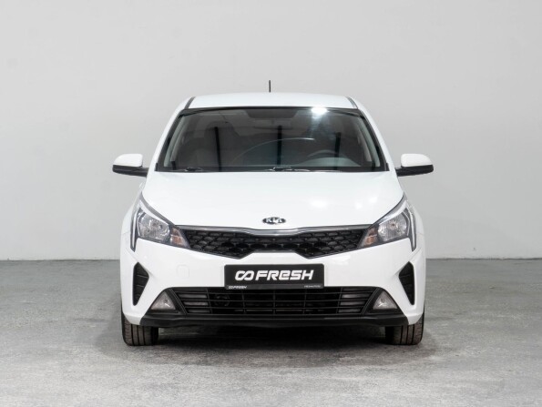 Kia Rio IV Рестайлинг с пробегом 2020 года, цена 1 469 000 рублей, 60294 км, седан, Автокод Объявления