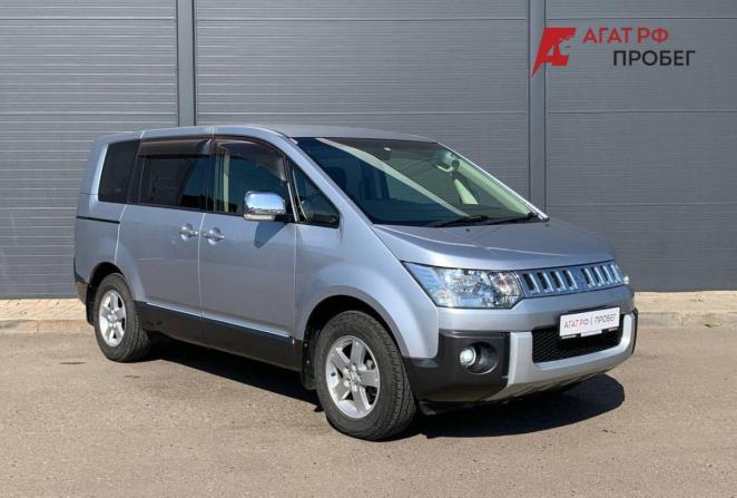 Mitsubishi Delica D:5 I с пробегом 2017 года, цена 1 980 000 рублей, 119495 км, минивэн, Автокод Объявления