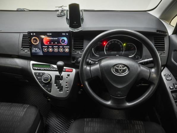 Toyota ISis I Рестайлинг с пробегом 2012 года, цена 1 479 000 рублей, 169017 км, минивэн, Автокод Объявления