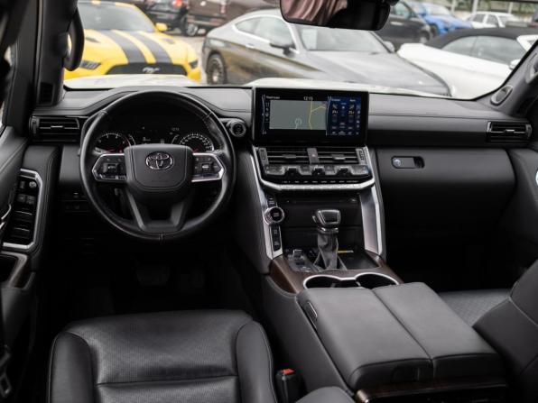 Toyota Land Cruiser 300 Series с пробегом 2021 года, цена 10 100 000 рублей, 38889 км, внедорожник, Автокод Объявления