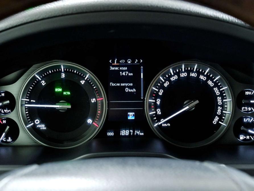 Toyota Land Cruiser 200 Series Рестайлинг 2 Санкт-Петербург  - изображение 13