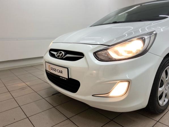 Hyundai Solaris I с пробегом 2014 года, цена 920 000 рублей, 151603 км, хэтчбек, Автокод Объявления