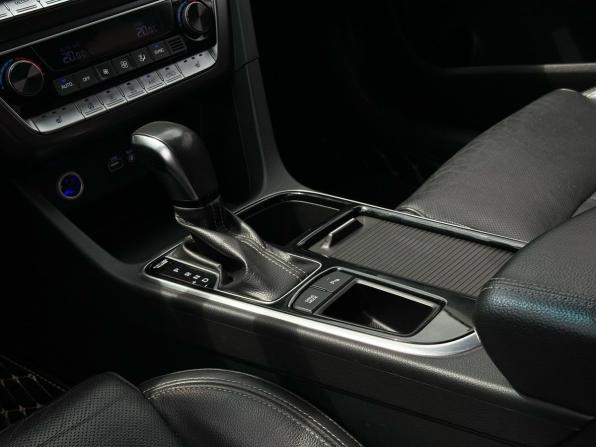 Hyundai Sonata VII (LF) Рестайлинг с пробегом 2019 года, цена 1 899 900 рублей, 102380 км, седан, Автокод Объявления