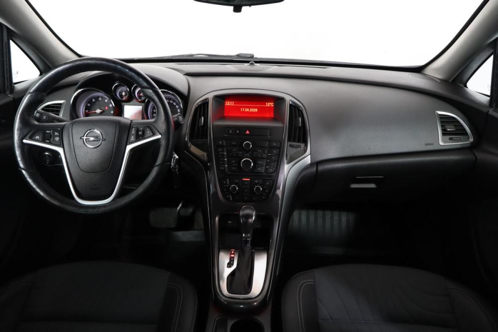 Opel Astra J Рестайлинг Санкт-Петербург  - изображение 7