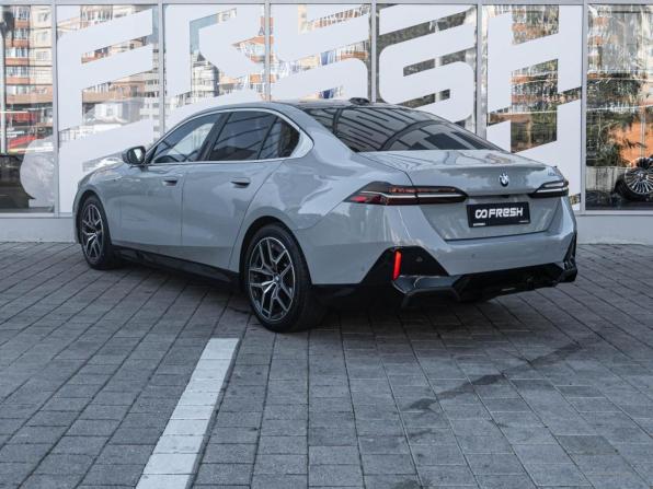 BMW 5 серии VIII (G60/G61/G68) с пробегом 2023 года, цена 6 277 800 рублей, 38786 км, седан, Автокод Объявления