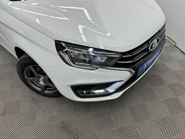 Lada (ВАЗ) Vesta I Рестайлинг (NG) с пробегом 2024 года, цена 1 379 000 рублей, 5170 км, седан, Автокод Объявления