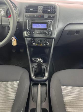 Volkswagen Polo V с пробегом 2015 года, цена 799 000 рублей, 195956 км, седан, Автокод Объявления