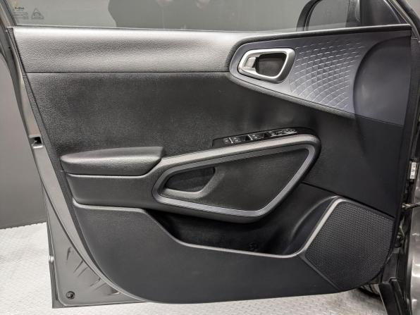 Kia Soul III с пробегом 2022 года, цена 2 450 000 рублей, 24901 км, хэтчбек, Автокод Объявления