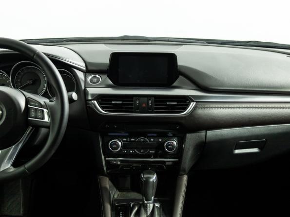 Mazda 6 III (GJ) Рестайлинг с пробегом 2015 года, цена 1 699 700 рублей, 128710 км, седан, Автокод Объявления