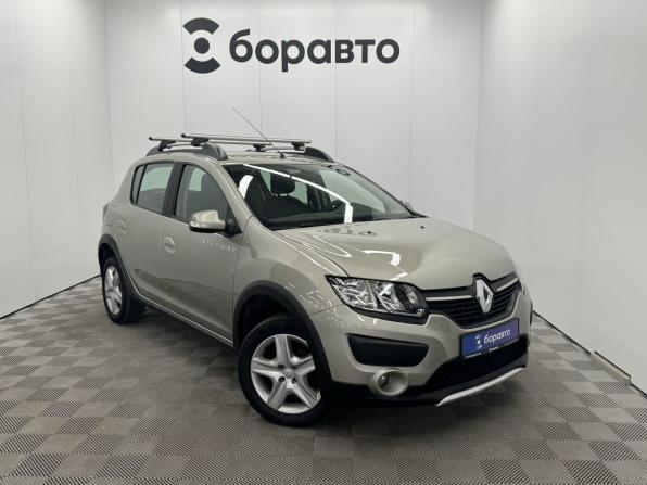 Renault Sandero II с пробегом 2017 года, цена 1 050 000 рублей, 118111 км, хэтчбек, Автокод Объявления