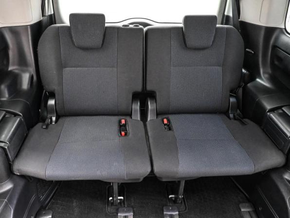 Toyota Noah III (R80) с пробегом 2014 года, цена 1 849 000 рублей, 268897 км, минивэн, Автокод Объявления