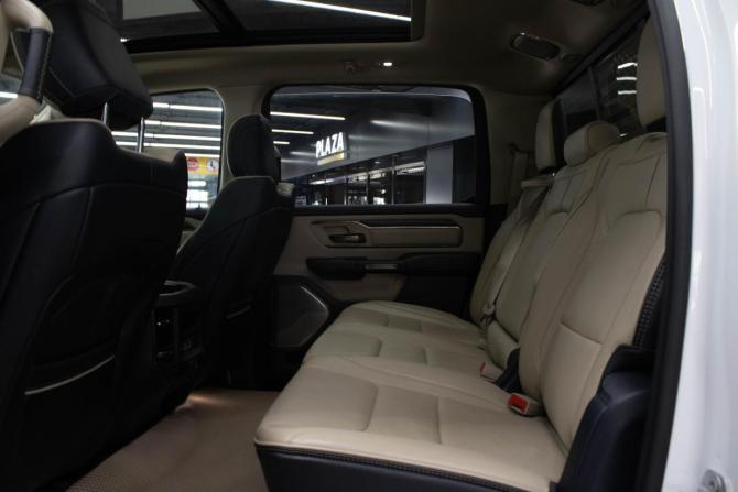 Ram 1500 V с пробегом 2020 года, цена 6 899 000 рублей, 42323 км, пикап, Автокод Объявления