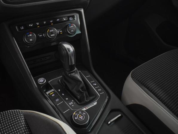 Volkswagen Tiguan II с пробегом 2020 года, цена 2 350 000 рублей, 126805 км, внедорожник, Автокод Объявления