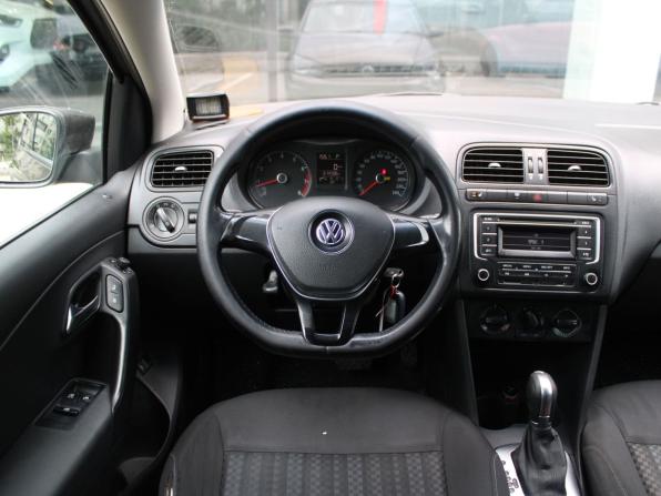 Volkswagen Polo V Рестайлинг с пробегом 2015 года, цена 670 000 рублей, 214436 км, седан, Автокод Объявления