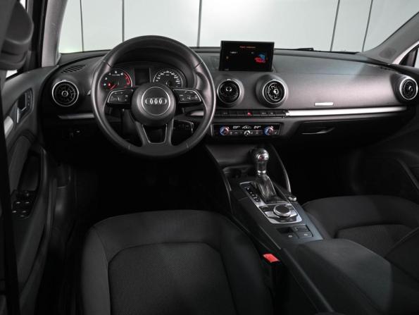 Audi A3 III (8V) Рестайлинг с пробегом 2016 года, цена 1 629 000 рублей, 138544 км, седан, Автокод Объявления