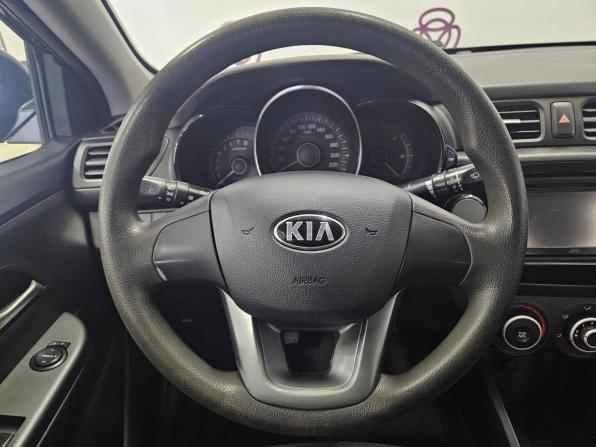 Kia Rio III с пробегом 2013 года, цена 674 000 рублей, 179591 км, седан, Автокод Объявления