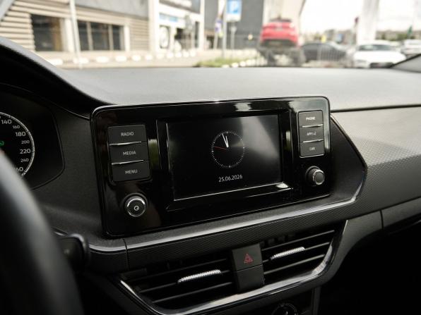Volkswagen Polo VI с пробегом 2022 года, цена 1 798 000 рублей, 69803 км, лифтбек, Автокод Объявления