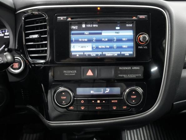 Mitsubishi Outlander III Рестайлинг 2 с пробегом 2016 года, цена 1 790 000 рублей, 225300 км, внедорожник, Автокод Объявления