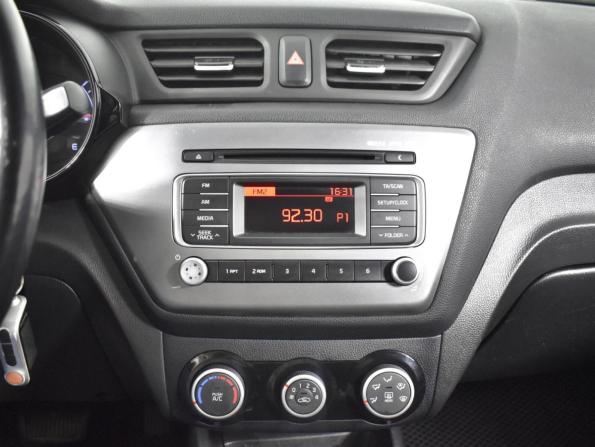 Kia Rio III Рестайлинг с пробегом 2016 года, цена 849 900 рублей, 192141 км, хэтчбек, Автокод Объявления